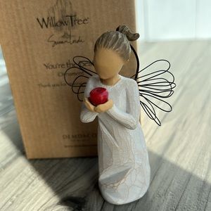 Willow Tree Angel Apple Ornament You're the Best hand carved by Susan Lordy